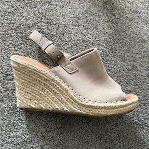 TOMS Women’s Monica Taupe Suede Wedge Slingback